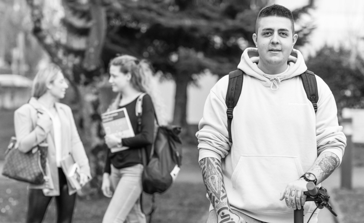 Abbildung: Ausbildung - Junge Azubis Abbildung: Ausbildung - Junge Azubis